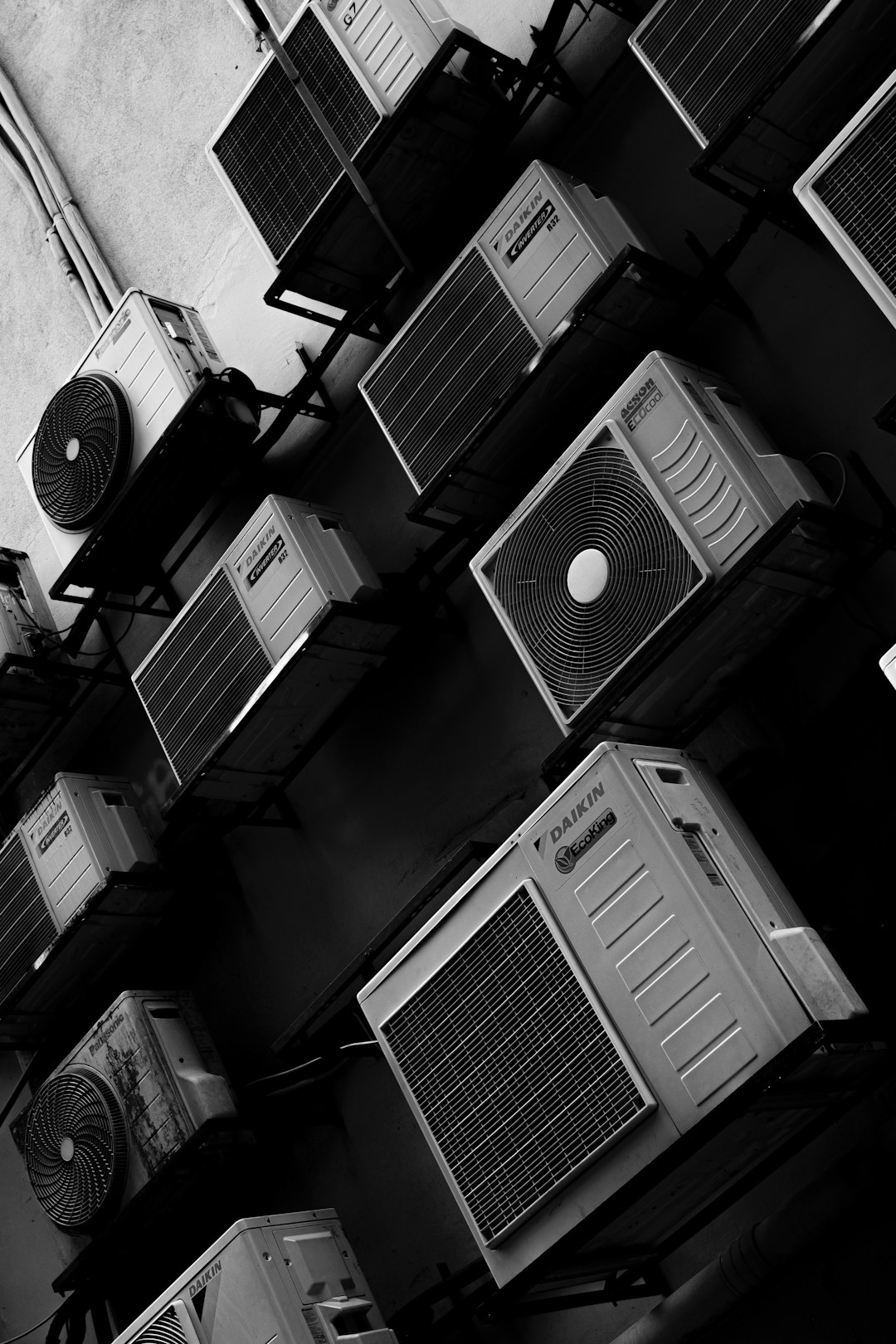 Home Mechanical repetition in an urban rhythm — symmetry and order hidden in everyday infrastructure.